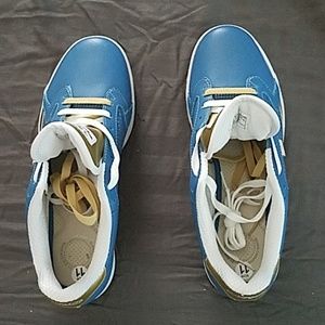 BRAND NEW RUN ATHLETICS THE ARTHUR ASHE SHOES